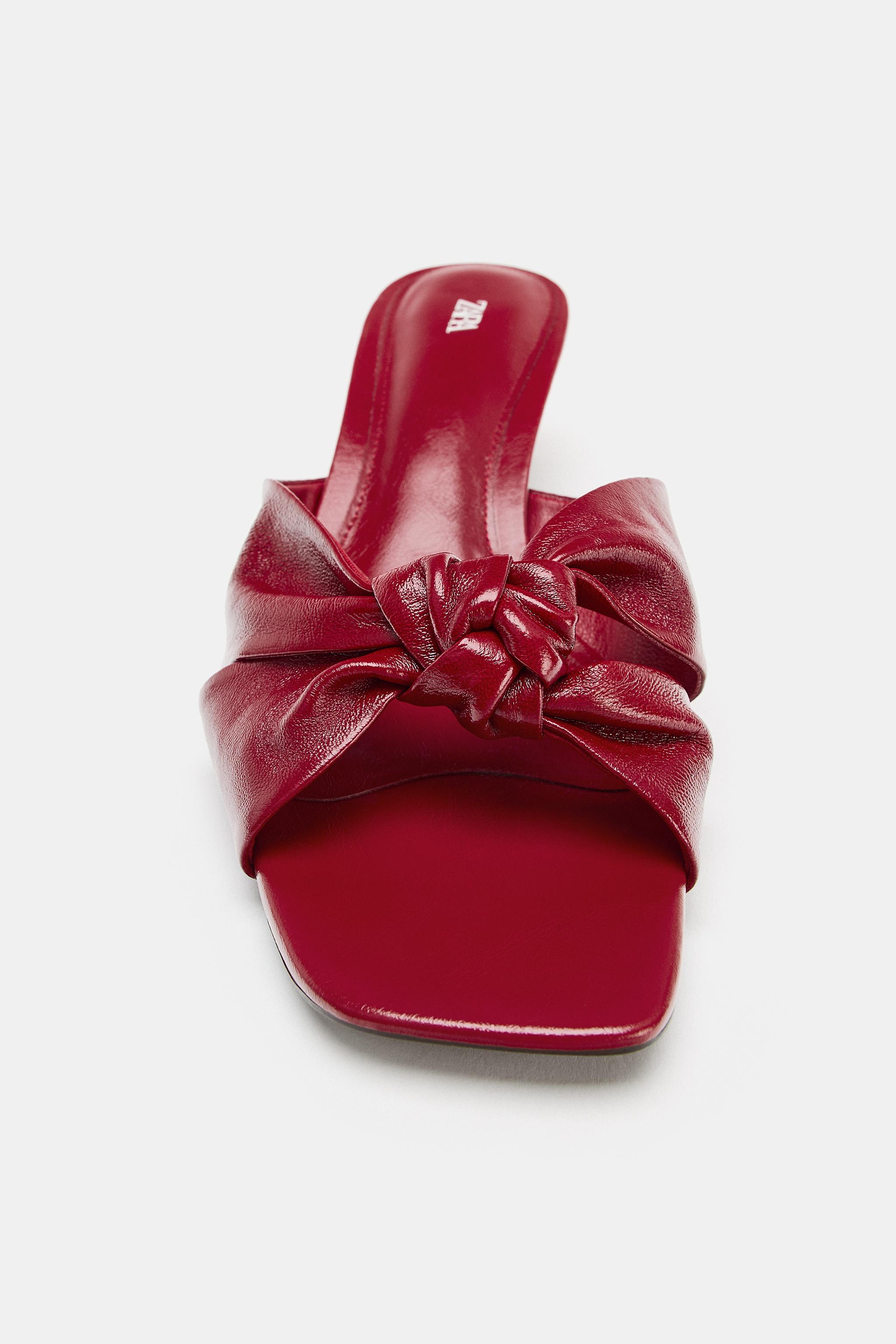 KNOTTED LEATHER MULE SANDALS